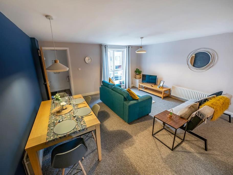 Lovely 2 Bedroom Apt At Ormeau Park W/ Free Parking Belfast Bagian luar foto