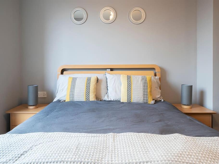 Lovely 2 Bedroom Apt At Ormeau Park W/ Free Parking Belfast Bagian luar foto